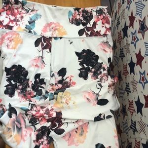 Thick floral material leggings.